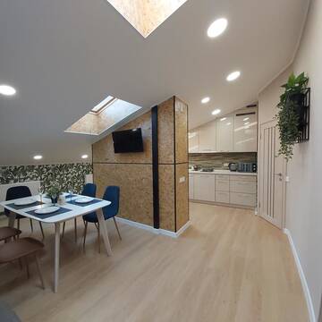 Фото номера Апартаменты Апартаменты Two-Bedroom Attic Apartment г. Львов 23