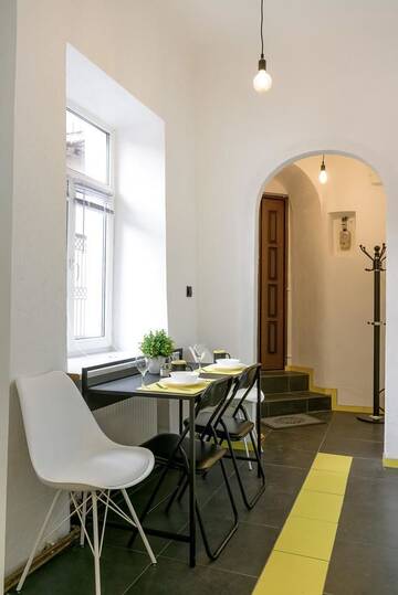 Фото номера Апартаменты с 1 спальней Апартаменты Red and Yellow Apartment Modern г. Львов 7