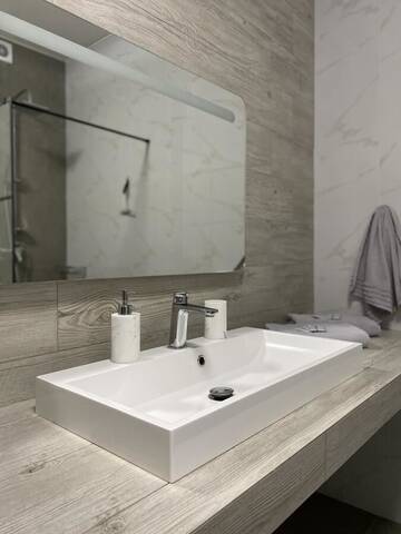 Фото номера Апартаменты с 2 спальнями Апартаменты Serbska Apartment г. Львов 30