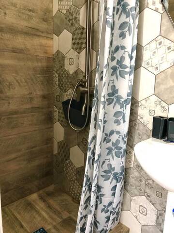 Фото номера Апартаменты Делюкс Апартаменты Romantic Apartments-in center г. Львов 19