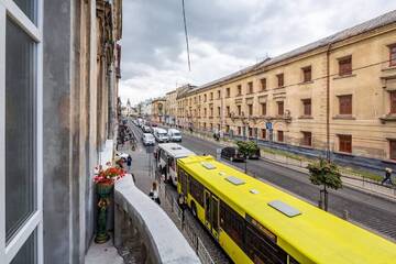 Фото номера Апартаменты с 2 спальнями Апартаменты Apartment with 2 bedrooms near Opera House Gorodotska Street г. Львов 23