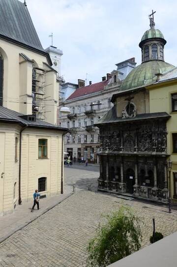 Фото номера Апартаменты с 3 спальнями Апартаменты Old Lemberg (3 Rooms Lux Apartment ) г. Львов 29