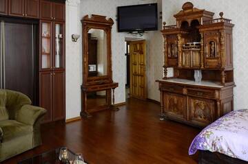 Фото номера Апартаменты с 3 спальнями Апартаменты Old Lemberg (3 Rooms Lux Apartment ) г. Львов 32