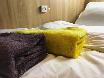 Фото номера Кровать в общем 6-местном номере для мужчин и женщин Хостелы COMPASS Station Hostel г. Львов 4