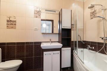Фото номера Апартаменты с 3 спальнями Апартаменты Apartment on Knyaza Romana 24 г. Львов 16