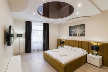Фото номера Апартаменты с 3 спальнями Апартаменты Apartment on Knyaza Romana 24 г. Львов 17