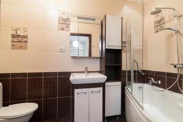 Фото номера Апартаменты с 3 спальнями Апартаменты Apartment on Knyaza Romana 24 г. Львов 34