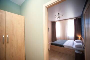 Фото номера Апартаменты с 3 спальнями Апартаменты 3 Bedroom Apartment in the city center г. Львов 45