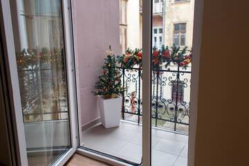Фото номера Апартаменты с 2 спальнями Апартаменты Glorious 3 room Apartment Near Old City г. Львов 18