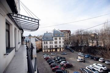Фото номера Апартаменты Делюкс Апарт-отели AUSTRIAN APART HOTEL г. Львов 2