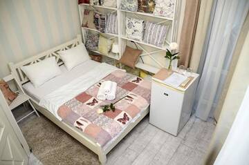 Фото номера Номер с кроватью размера «queen-size» и балконом Мини-отель Panska Poduszka г. Львов 10