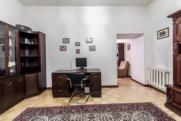 Фото номера Апартаменты с 2 спальнями Апартаменты Doroshenka Antique Apartment г. Львов 45