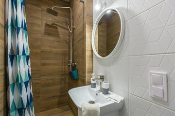 Фото номера Апартаменты с 1 спальней Апартаменты ROMANTIC Apartments- view of the Town Hall г. Львов 47
