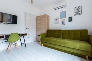 Фото номера Апартаменты с 1 спальней Апартаменты ROMANTIC Apartments- view of the Town Hall г. Львов 60