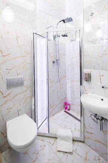 Фото номера Апартаменты Апартаменты Deluxe apartment in Horodotska 33 г. Львов 78