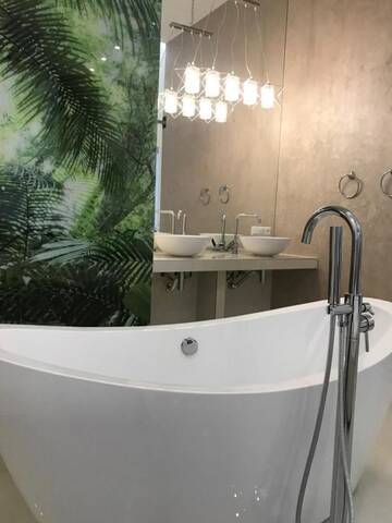 Фото номера Апартаменты Апартаменты Deluxe apartment in Horodotska 33 г. Львов 47