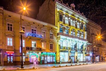 Фото номера Апартаменты Апартаменты 2 хв ходу до Оперного театру!Класс Люкс! г. Львов 32
