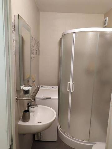 Фото номера Апартаменты Апартаменты RynOK 25 Modern Lviv Center г. Львов 10
