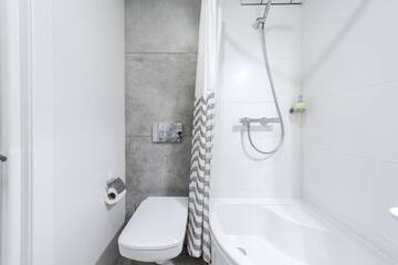 Фото номера Апартаменты Апартаменты InLvivApartment on Knyazya Romana г. Львов 18