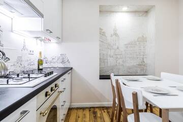 Фото номера Апартаменты Апартаменты InLvivApartment on Knyazya Romana г. Львов 9
