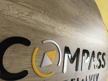Фото номера Апартаменты - Двухуровневые Апарт-отели COMPASS Apart-Hotel г. Львов 9