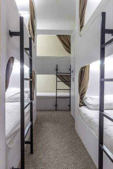 Фото номера Кровать в общем 8-местном номере Хостелы hi Hostel г. Львов 19