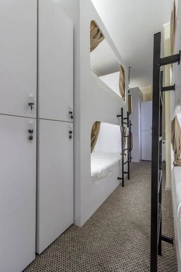 Фото номера Кровать в общем 8-местном номере Хостелы hi Hostel г. Львов 14