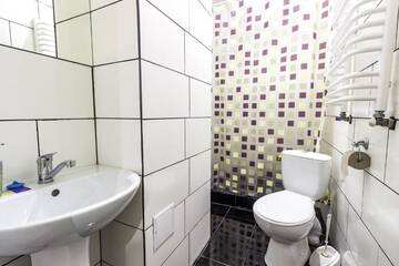 Фото номера Кровать в общем 8-местном номере Хостелы hi Hostel г. Львов 20