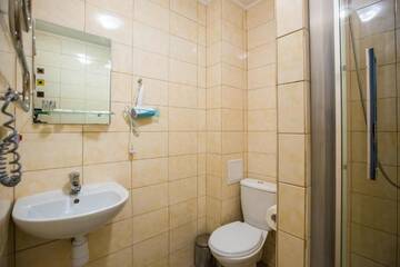 Фото номера Стандартный одноместный номер Отель Blum Hotel г. Львов 7