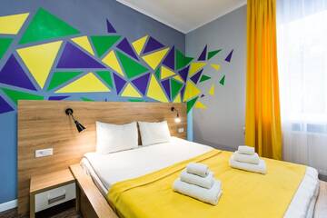 Фото номера Стандартный трехместный номер Отель Blum Hotel г. Львов 4