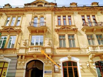 Фото номера Улучшенные семейные апартаменты с балконом - улица Шота Руставели 2, ап. 5 Апартаменты Семейные апартаменты в центре Львова с балконом г. Львов 22