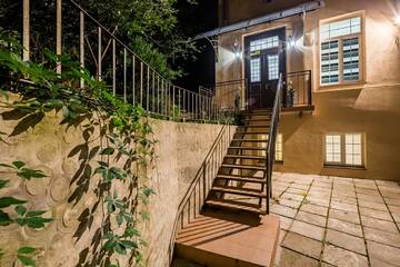 Фото номера Апартаменты с 2 спальнями Апартаменты New Large 2 Bedroom In Lviv Historic Centre г. Львов 21