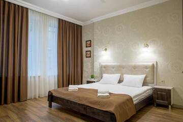 Фото номера Двухместный номер Делюкс с 1 кроватью и ванной Апарт-отели Mini Hotel Barvy Lvova on Hnatyuka St. г. Львов 24