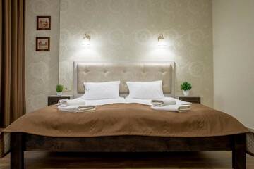 Фото номера Двухместный номер Делюкс с 1 кроватью и ванной Апарт-отели Mini Hotel Barvy Lvova on Hnatyuka St. г. Львов 25