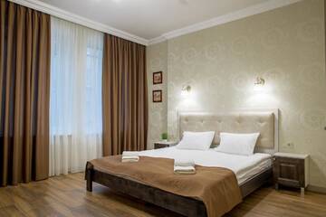 Фото номера Двухместный номер Делюкс с 1 кроватью и ванной Апарт-отели Mini Hotel Barvy Lvova on Hnatyuka St. г. Львов 12