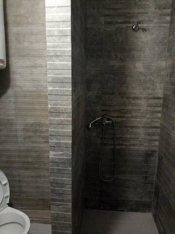 Фото номера Апартаменты с душем Апартаменты apartments Stepan Bandery Street, 37-2 lviv г. Львов 19