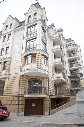 Фото номера Апартаменты Апартаменты GRAND CLASSIC APARTMENT г. Львов 43