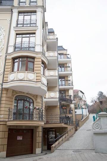 Фото номера Апартаменты Апартаменты GRAND CLASSIC APARTMENT г. Львов 53