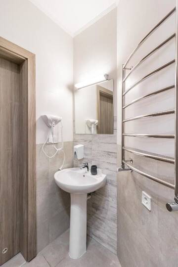 Фото номера Апартаменты Делюкс Апарт-отели Opera Passage Apart Hotel г. Львов 2