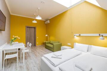 Фото номера Улучшенные апартаменты Апарт-отели Opera Passage Apart Hotel г. Львов 4