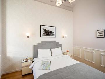 Фото номера Стандартный номер с кроватью размера &quot;king-size&quot; Отель Art Deco Central Rooms г. Львов 5