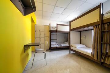 Фото номера Кровать в общем 6-местном номере Хостелы Ostriv Hostel г. Львов 2