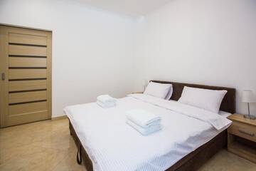 Фото номера Апартаменты с 2 спальнями Апартаменты Avangard Kulisha* Apartment г. Львов 16