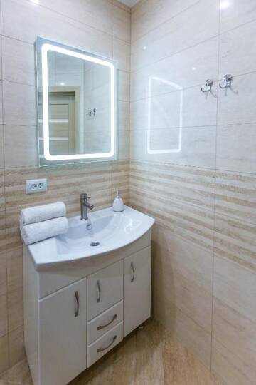 Фото номера Апартаменты с 2 спальнями Апартаменты Avangard Kulisha* Apartment г. Львов 97