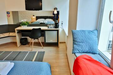 Фото номера Улучшенный трехместный номер Апартаменты Apartment and Rooms TimetoSmile г. Львов 7