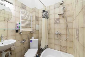 Фото номера Апартаменты «Белые» - ул. Черноморская, 1 Апартаменты Apartments in the OLD city of LVIV г. Львов 21