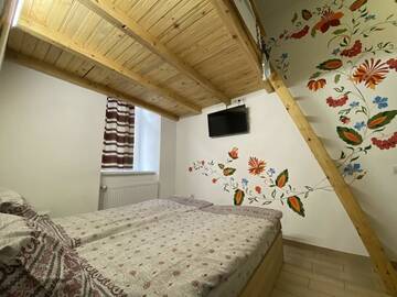 Фото номера Cемейный номер с собственной ванной комнатой Хостелы Etno Hostel г. Львов 2