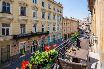 Фото номера Апартаменты с 2 спальнями Апартаменты LeoApart near Rynok Square with 2 bedrooms г. Львов 41