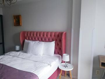 Фото номера Номер Делюкс с кроватью размера «king-size» Отель Opera Center Hotel г. Львов 4