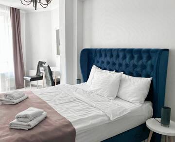 Фото номера Люкс с кроватью размера «king-size» и балконом Отель Opera Center Hotel г. Львов 2